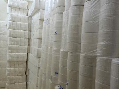 Giấy vệ sinh cuộn lớn Q. B&igrave;nh Thạnh
